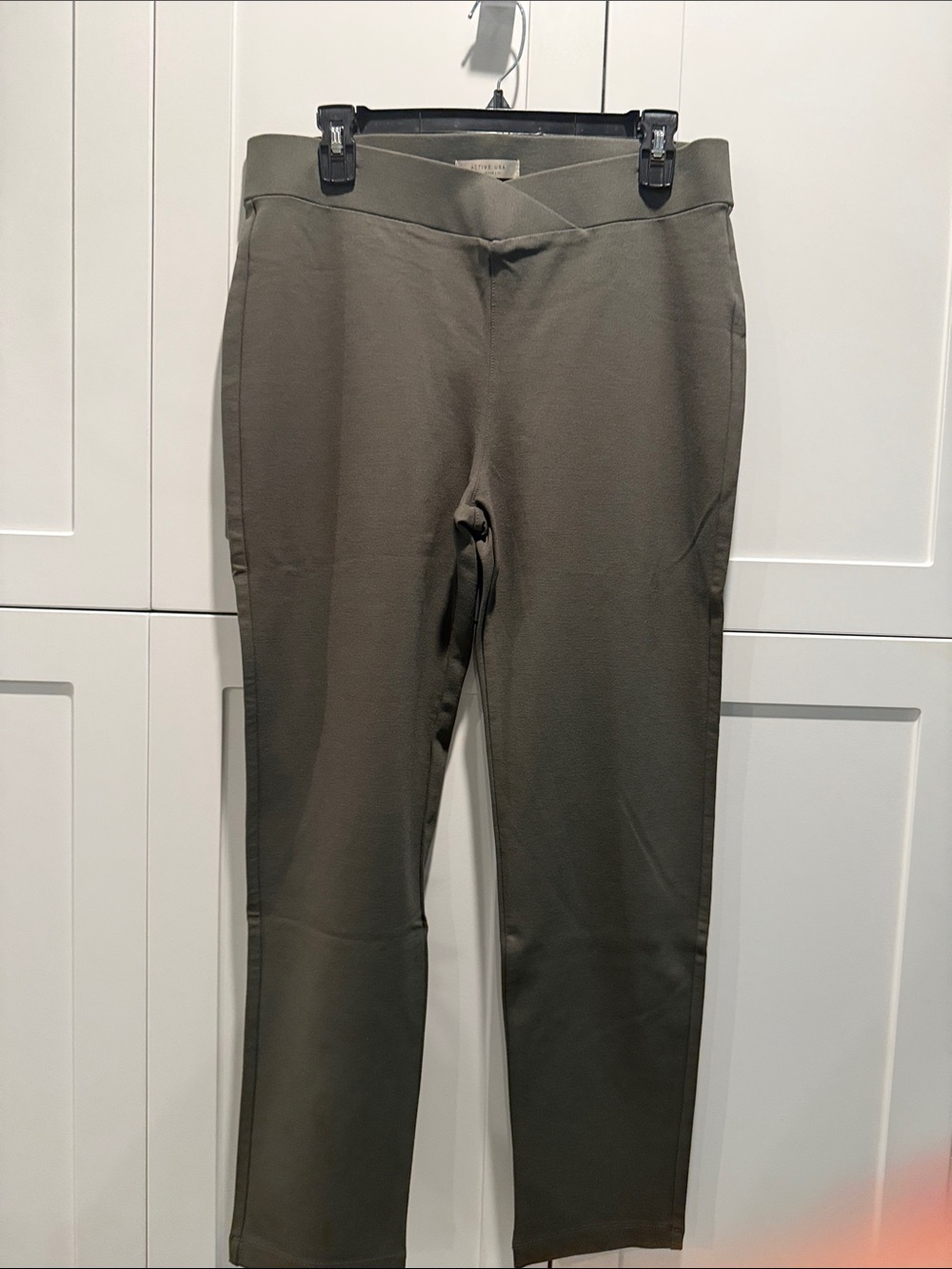 Active USA Men's Olive Stretch Pull-On Chinos